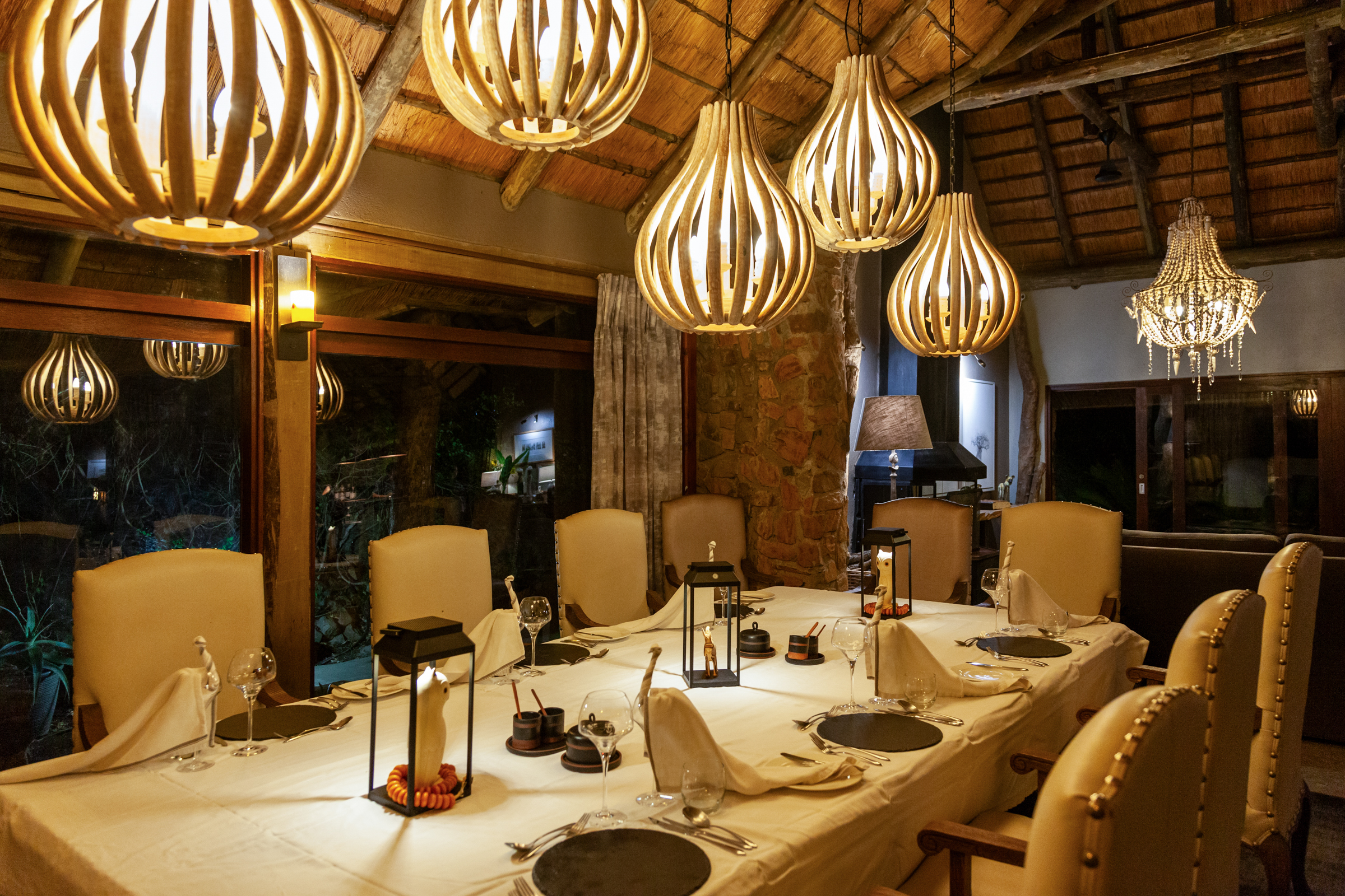 dining on safari